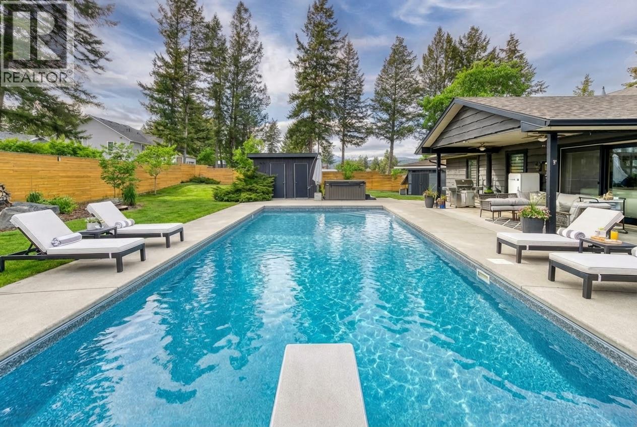 1305 14th Street S, Cranbrook, British Columbia  V1C 5E8 - Photo 4 - 10378691