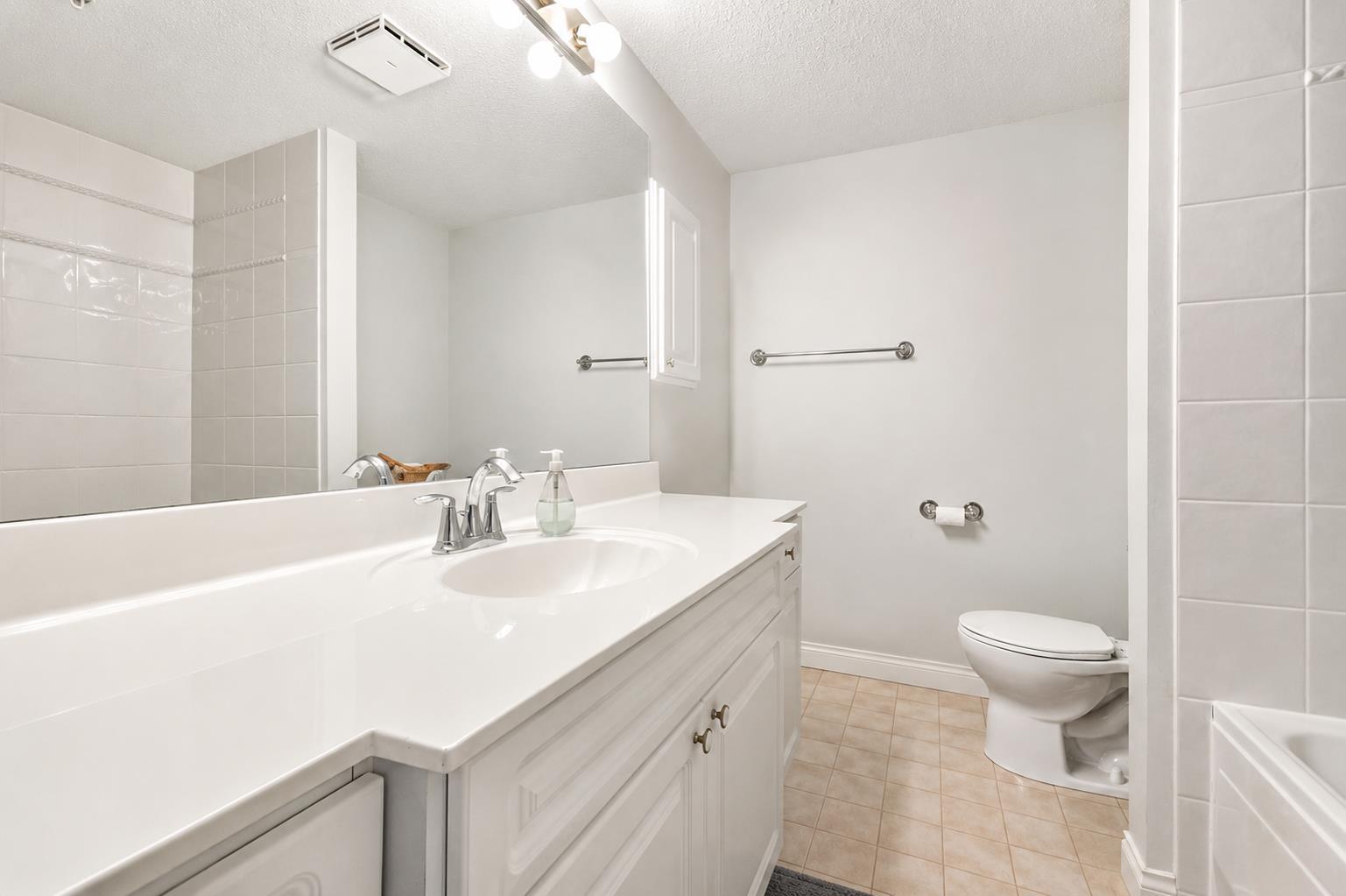 406 33065 Mill Lake Road, Abbotsford, British Columbia V2S 8E6 - Photo 10 - R3123574