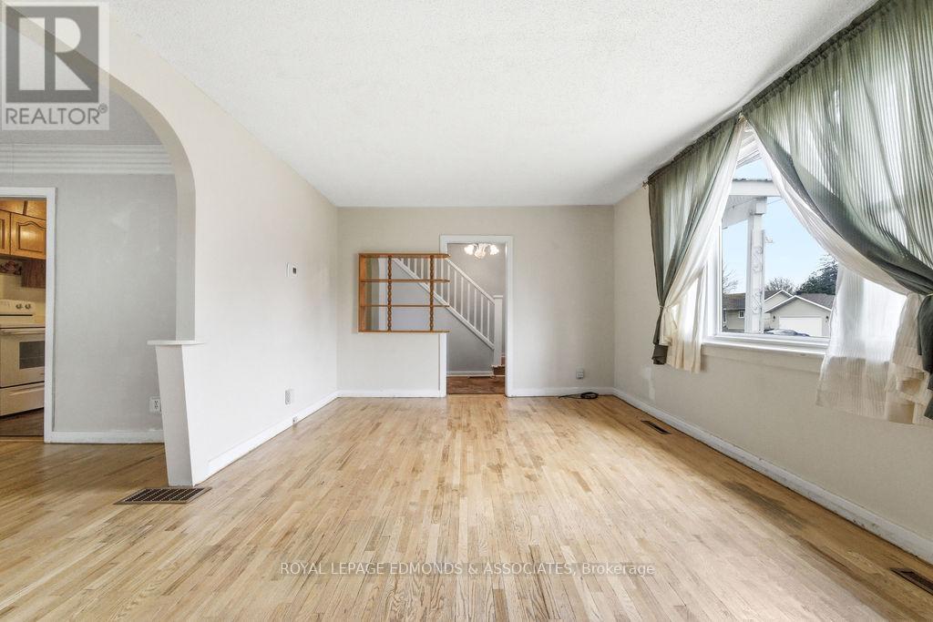 40 Church Street, Laurentian Hills, Ontario  K0J 1J0 - Photo 10 - X13145346