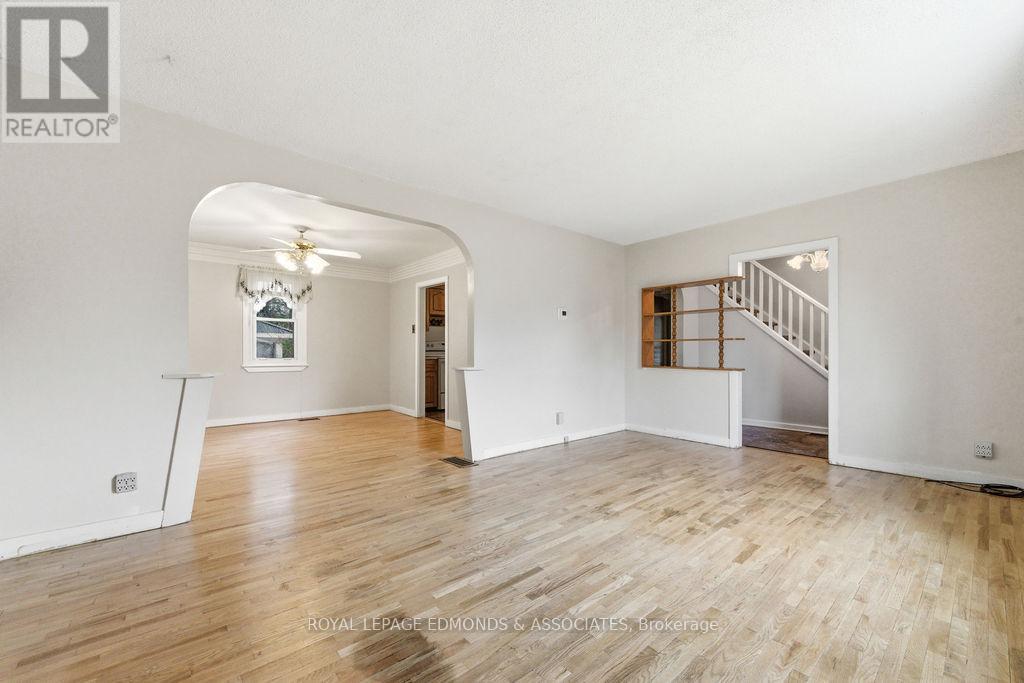 40 Church Street, Laurentian Hills, Ontario  K0J 1J0 - Photo 12 - X13145346
