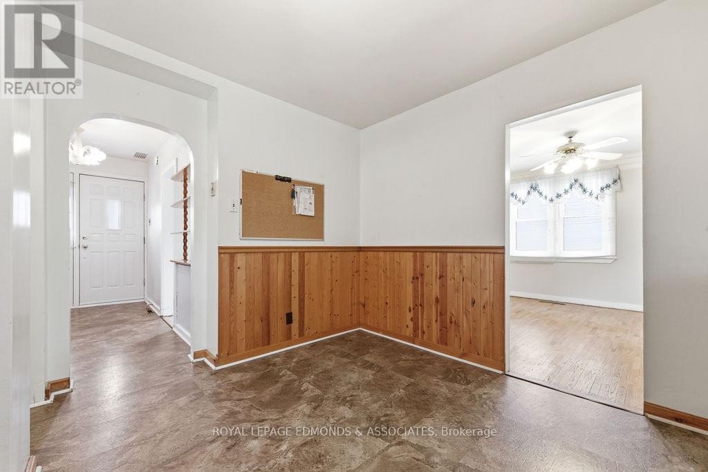 40 Church Street, Laurentian Hills, Ontario  K0J 1J0 - Photo 19 - X13145346