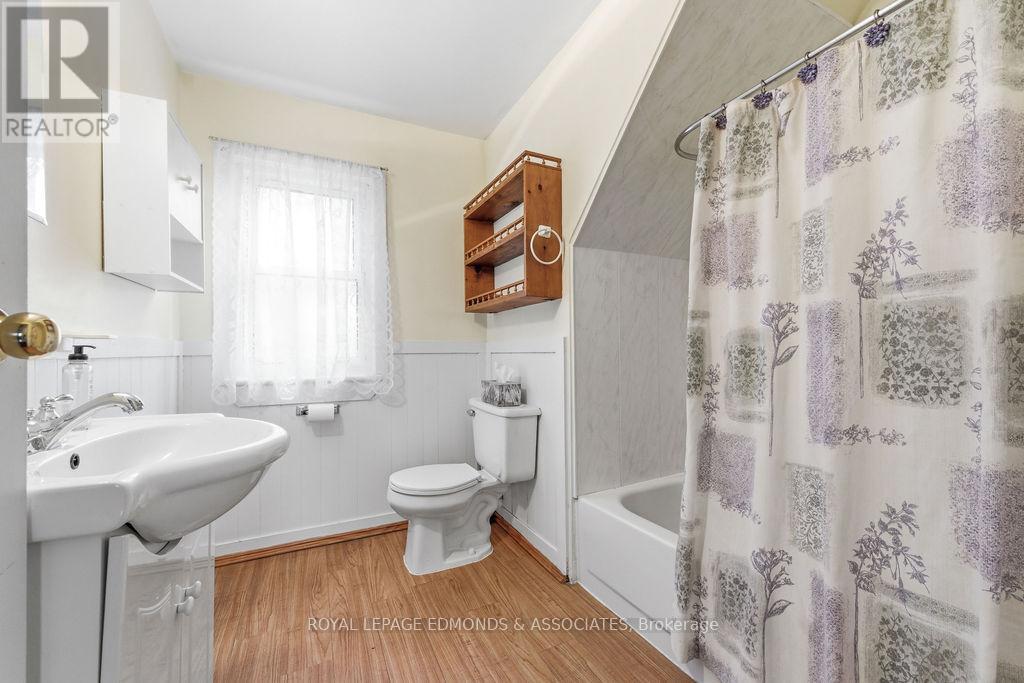 40 Church Street, Laurentian Hills, Ontario  K0J 1J0 - Photo 20 - X13145346