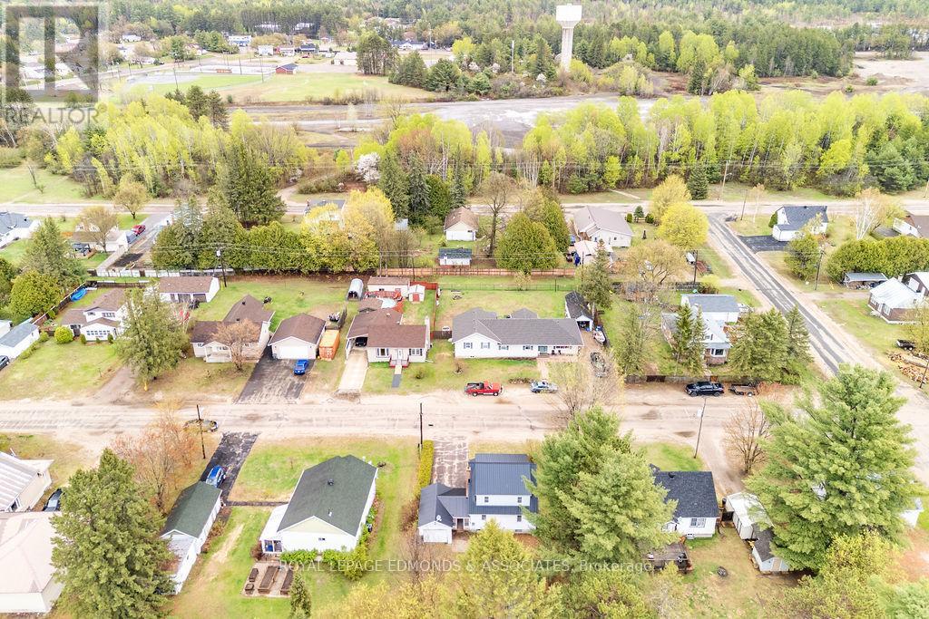 40 Church Street, Laurentian Hills, Ontario  K0J 1J0 - Photo 31 - X13145346