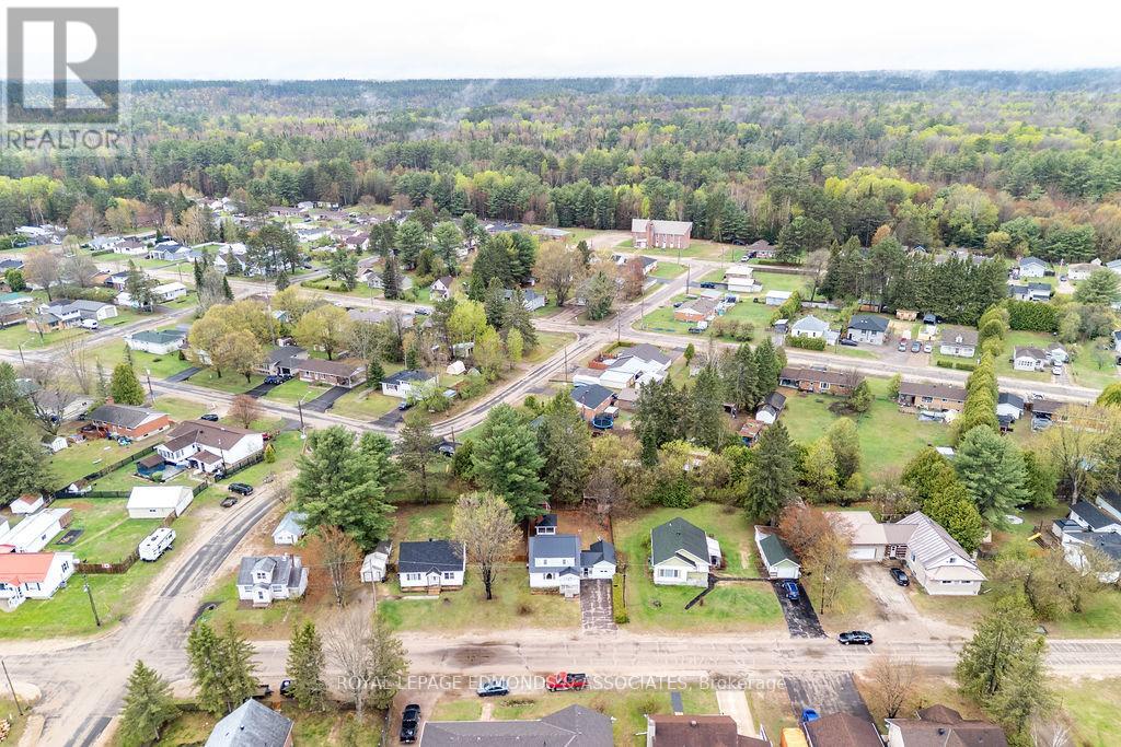 40 Church Street, Laurentian Hills, Ontario  K0J 1J0 - Photo 32 - X13145346