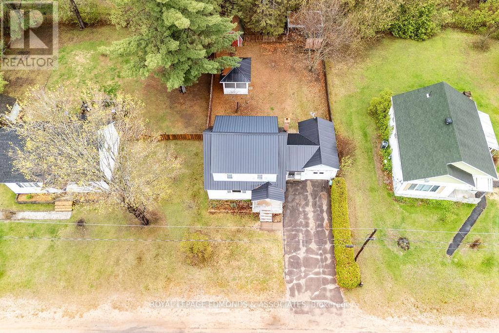 40 Church Street, Laurentian Hills, Ontario  K0J 1J0 - Photo 4 - X13145346