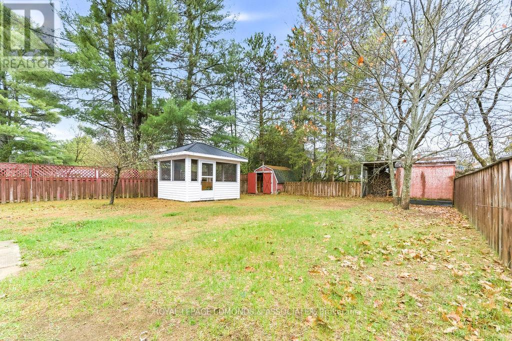 40 Church Street, Laurentian Hills, Ontario  K0J 1J0 - Photo 5 - X13145346