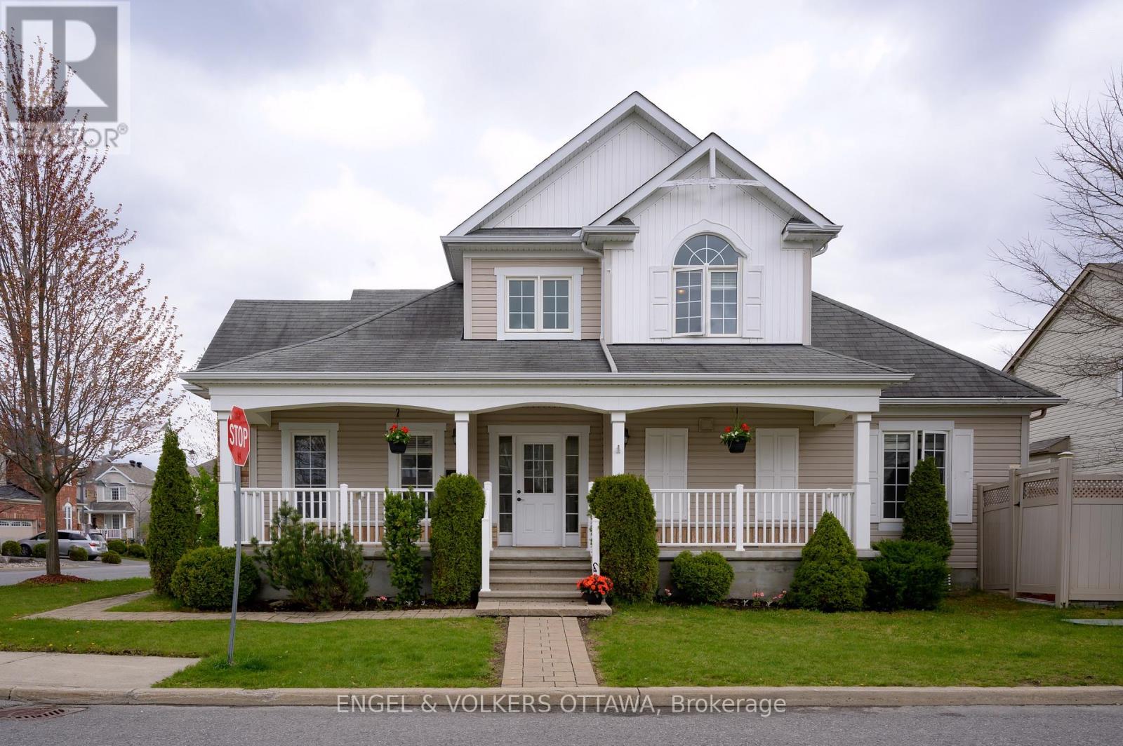 106 FOREST WATER WAY, Ottawa, Ontario