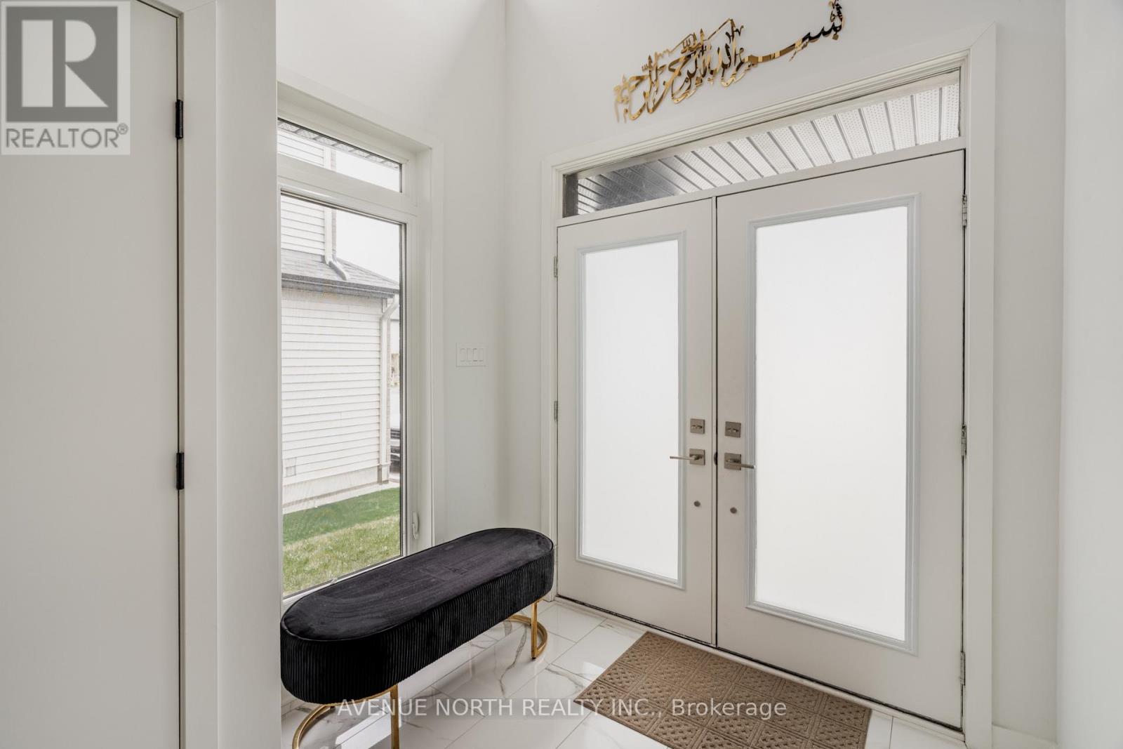 166 Crevasse Road, Ottawa, Ontario  K1W 0R1 - Photo 3 - X13145282