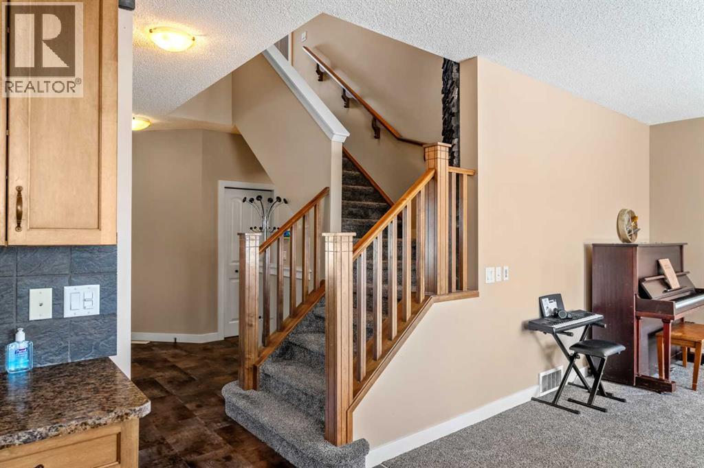 212 Crystal Green Place, Okotoks, Alberta  T1S 2N4 - Photo 18 - A2305277
