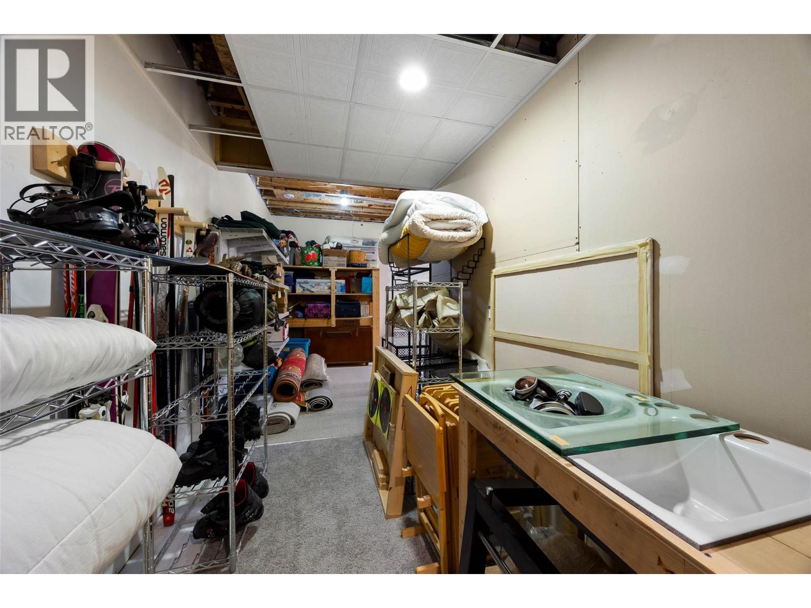 2402 Fairways Drive, Sun Peaks, British Columbia  V0E 5N0 - Photo 56 - 10387739