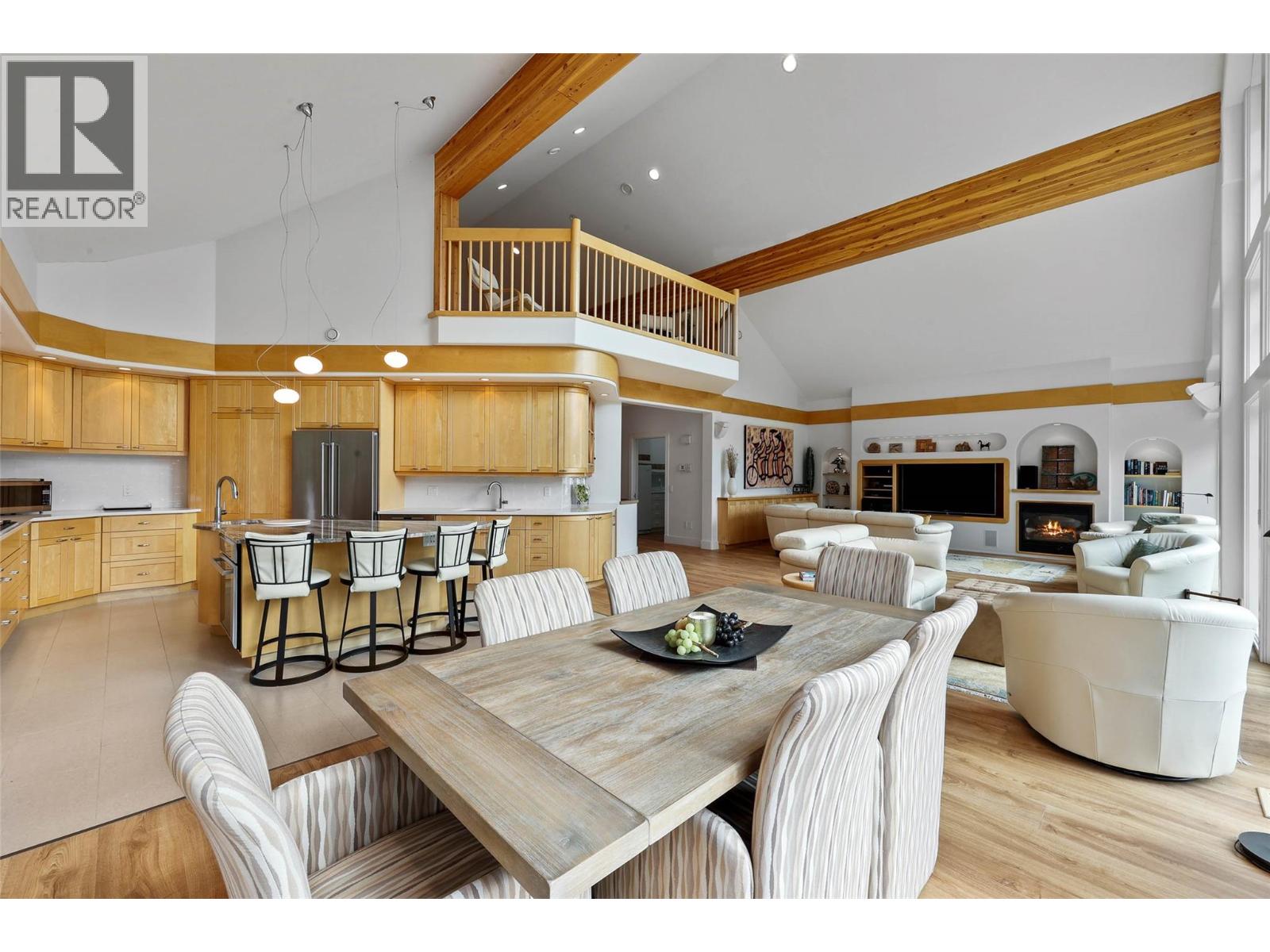 2402 Fairways Drive, Sun Peaks, British Columbia  V0E 5N0 - Photo 12 - 10387739