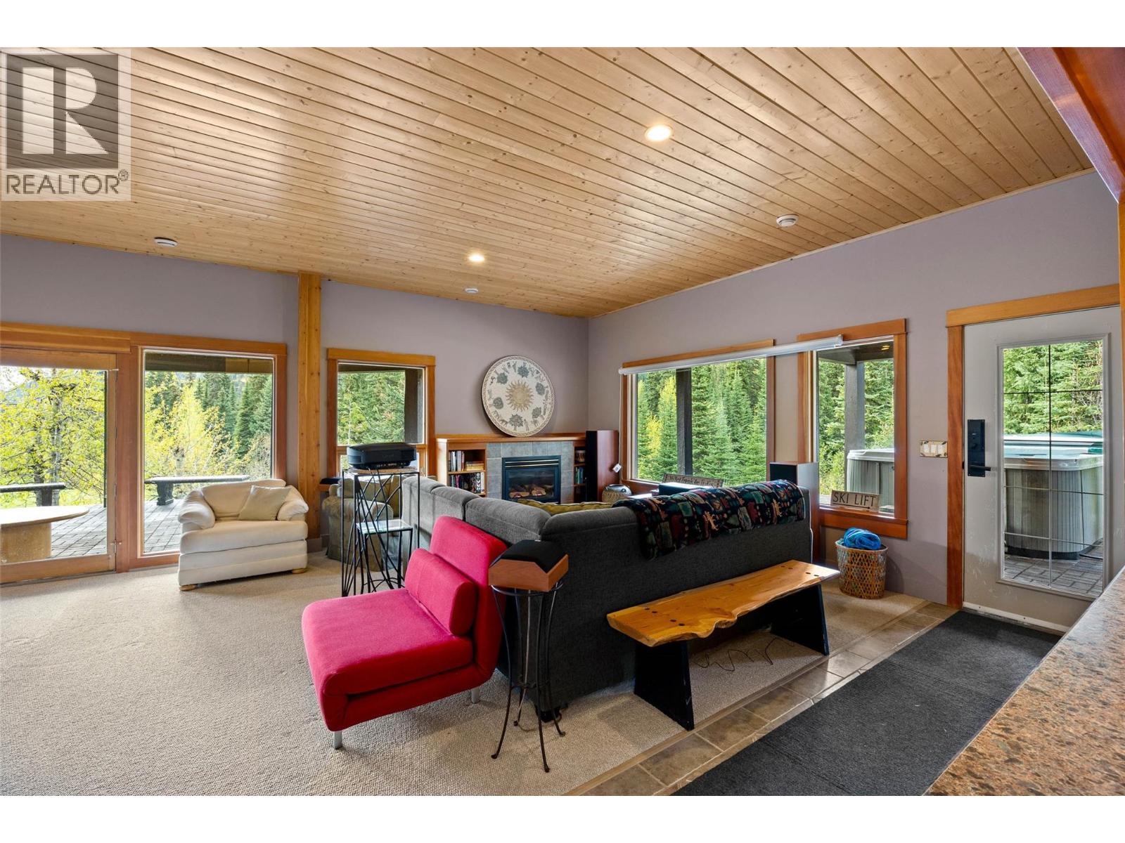 2402 Fairways Drive, Sun Peaks, British Columbia  V0E 5N0 - Photo 34 - 10387739