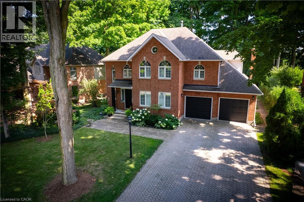 <div class="slider-price">$1,599,999</div><p>219 Corrie Crescent, Waterloo, Ontario</p>