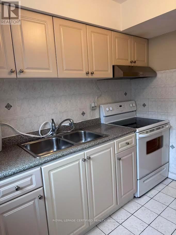 829 - 60 St Patrick Street, Toronto, Ontario  M5T 2X5 - Photo 5 - C13144686