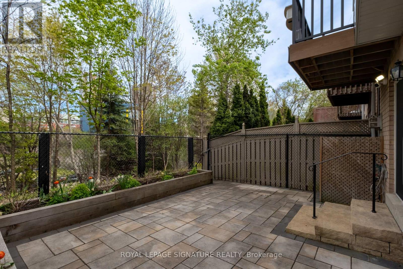 98 Dallimore Circle, Toronto, Ontario  M3C 4C5 - Photo 35 - C13145064