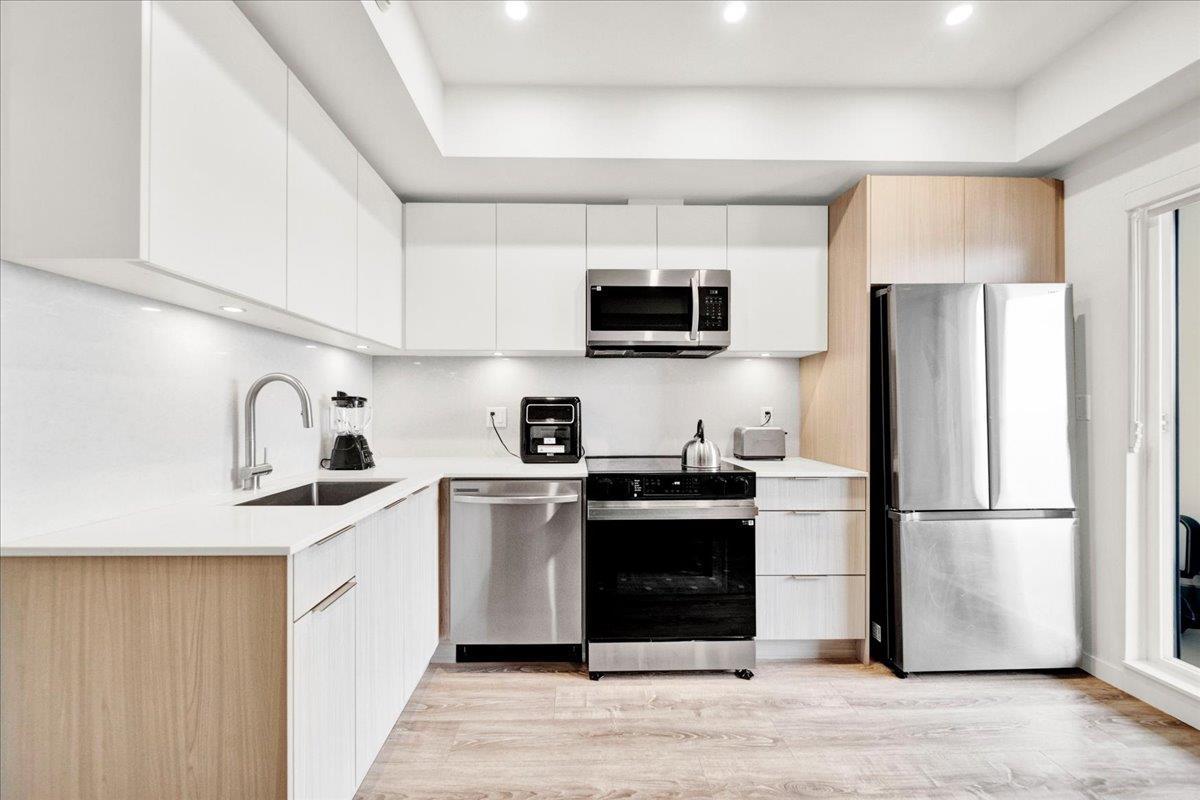 W621 10828 139a Street, Surrey, British Columbia  V3R 0H3 - Photo 11 - R3124591