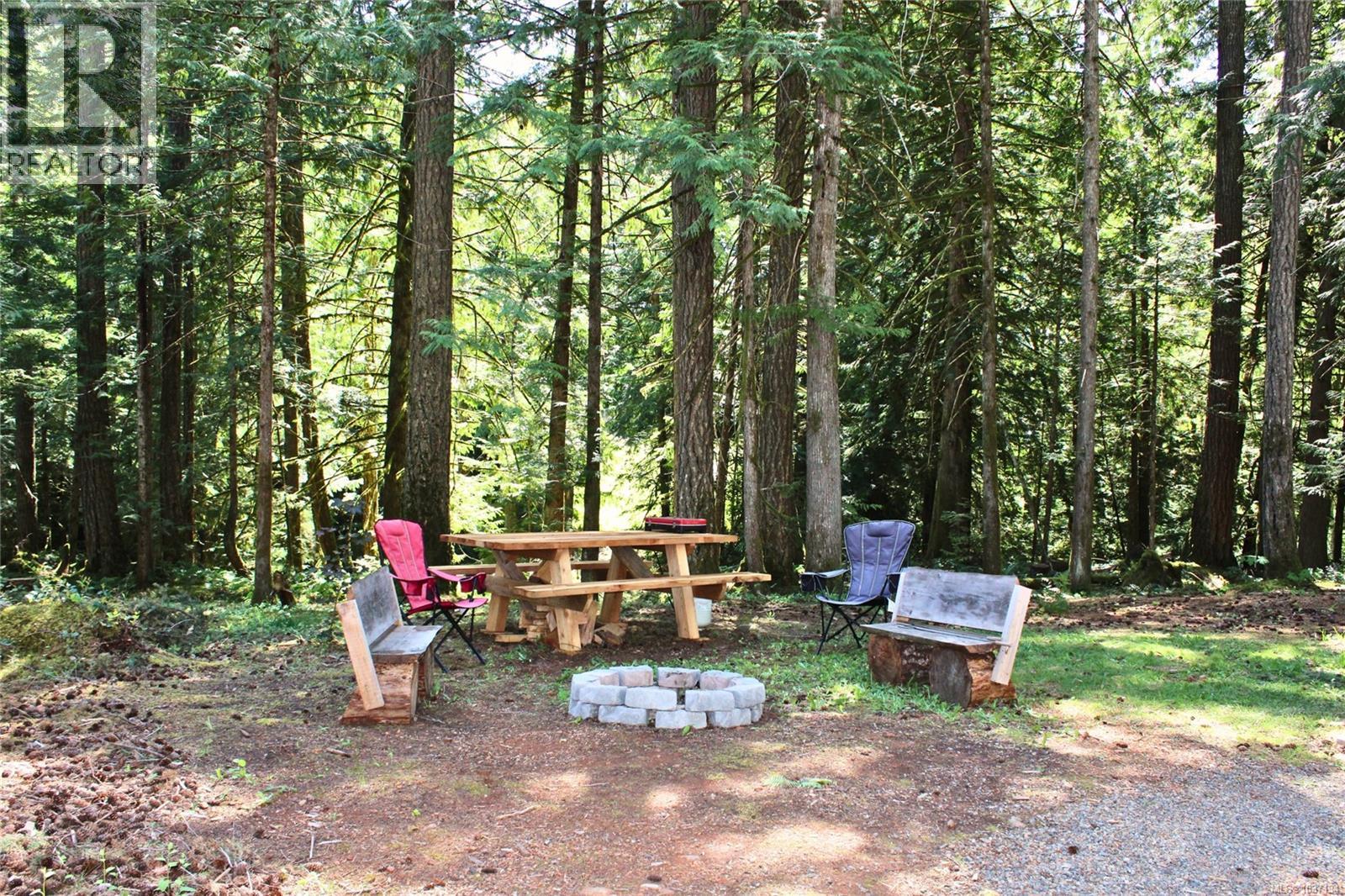 3715 Melrose Rd, Hilliers, British Columbia  V9K 1V3 - Photo 9 - 1037134