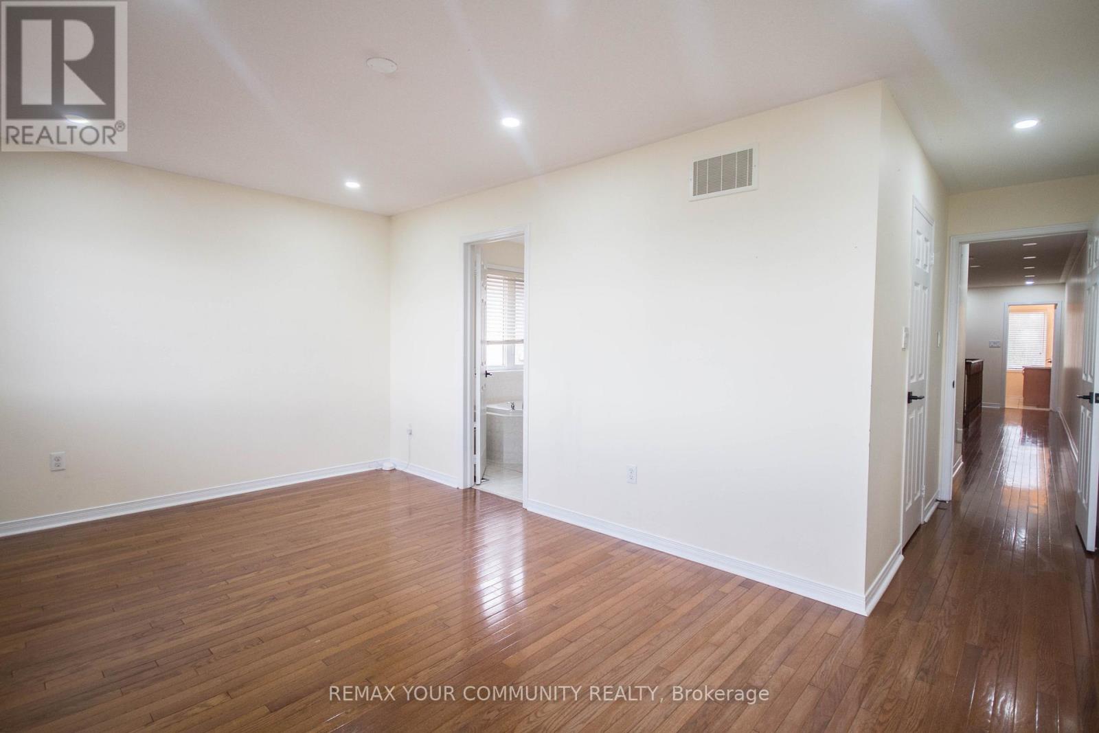 15 Voysey Way, Markham, Ontario L3S 0B4 - Photo 9 - N12908482
