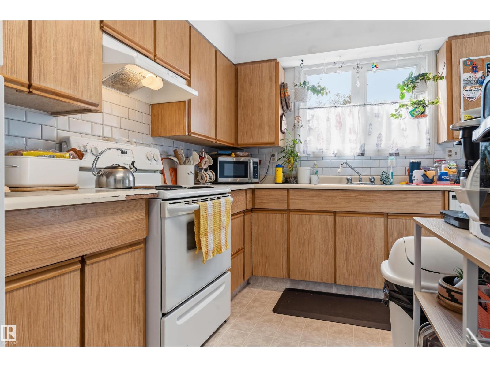 #54 1904 48 St Nw, Edmonton, Alberta  T6L 5H3 - Photo 5 - E4488596