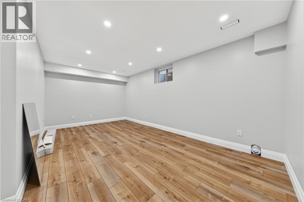 700 Karlsfeld Road, Waterloo, Ontario  N2T 2W4 - Photo 28 - 40831286