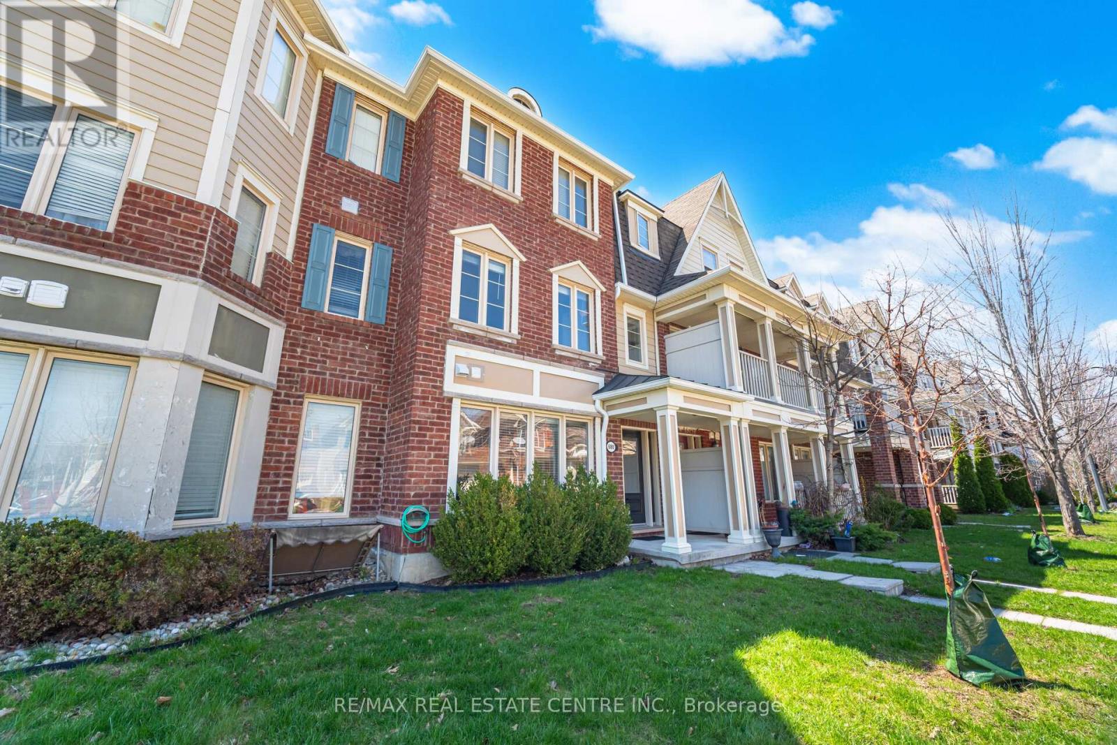680 MCEASTERN PATH, Milton, Ontario