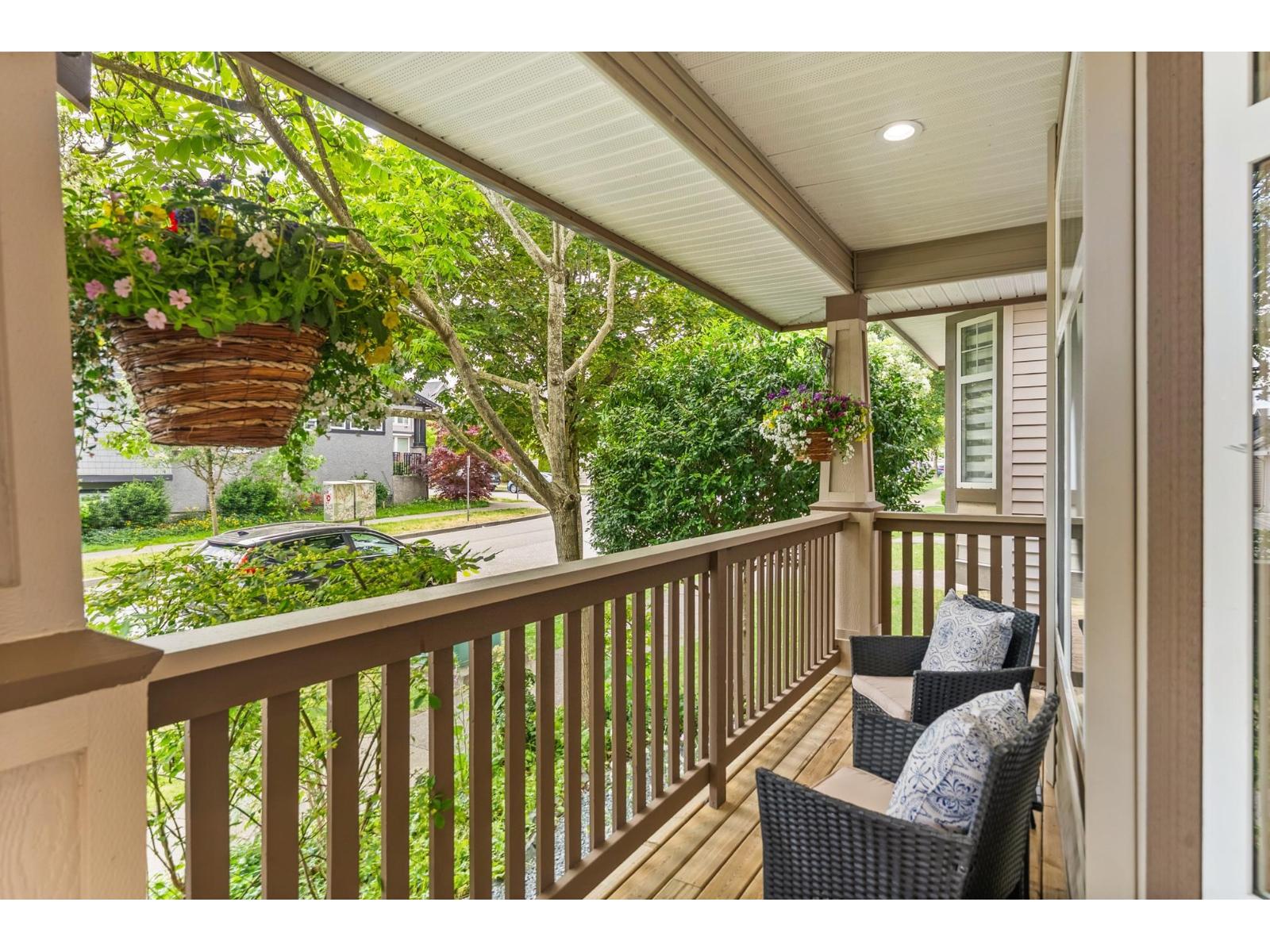 14781 59a Avenue, Surrey, British Columbia V3S 0R6 - Photo 2 - R3124652
