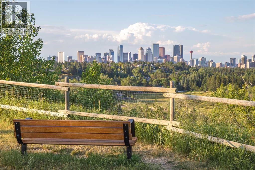 1639 Acton Avenue SW, Calgary, Alberta  T2T 2R1 - Photo 10 - A2310217