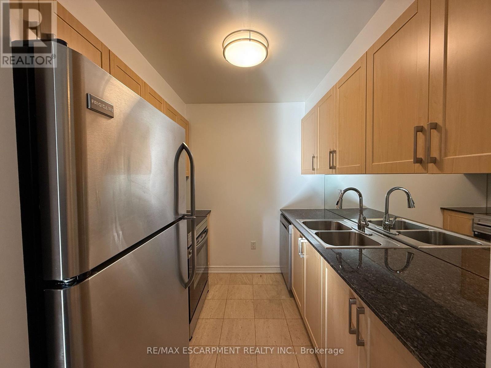 709 - 801 Bay Street, Toronto, Ontario  M5S 1Y9 - Photo 10 - C13145134