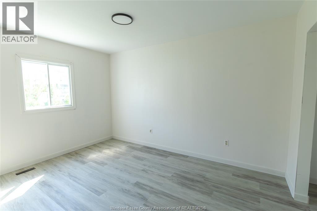 1532 Janette, Windsor, Ontario N9A 4Z0 - Photo 10 - 26011504