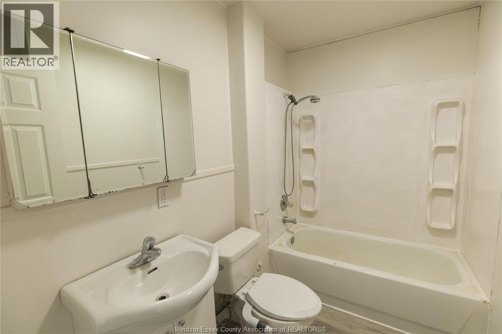 1532 Janette, Windsor, Ontario N9A 4Z0 - Photo 15 - 26011504