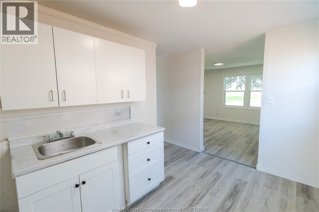 1532 Janette, Windsor, Ontario N9A 4Z0 - Photo 6 - 26011504