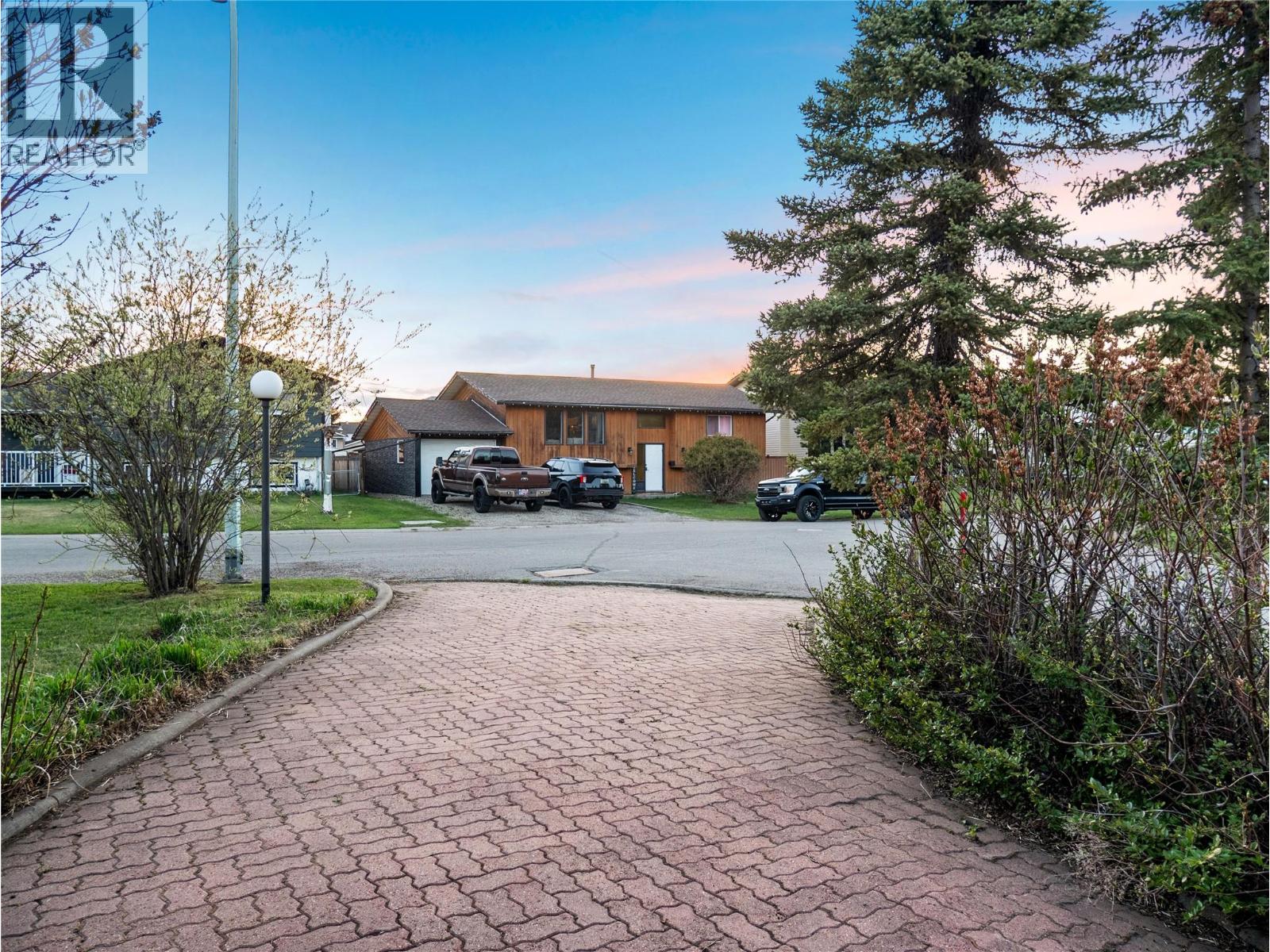 10728 18 Street, Dawson Creek, British Columbia  V1G 4E2 - Photo 47 - 10387976