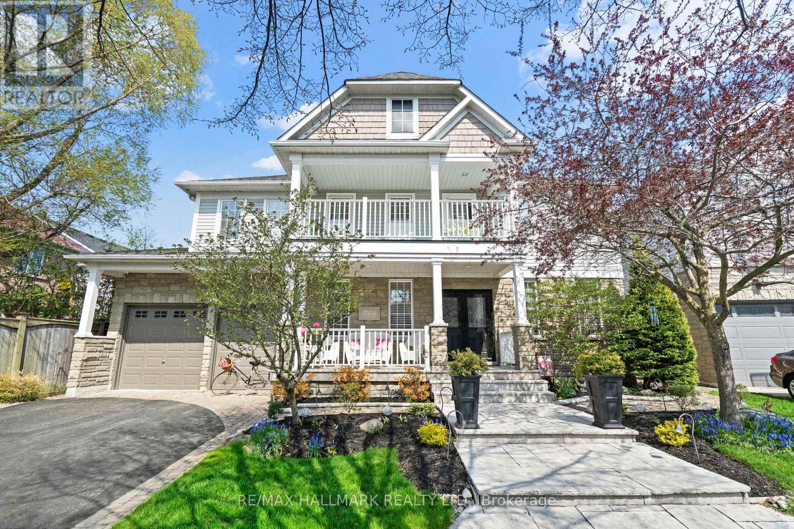 4 LYTHGOE LANE, Ajax, Ontario