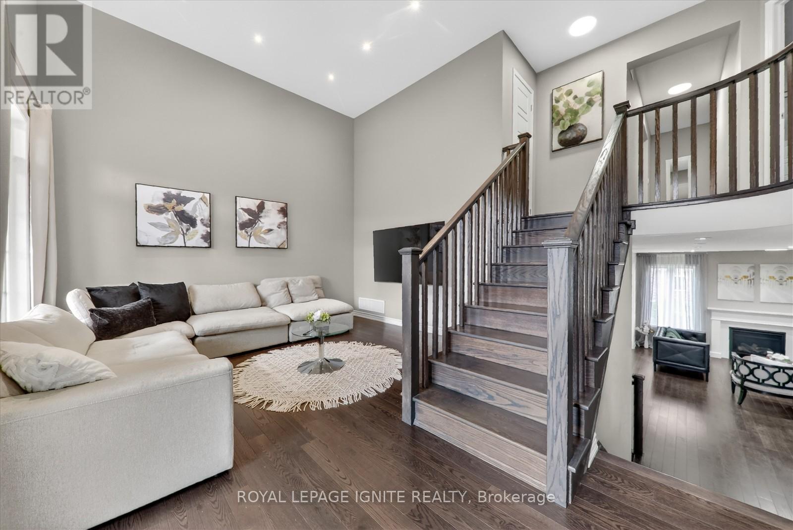 2835 Foxden Square, Pickering, Ontario  L1X 0N9 - Photo 8 - E13145238