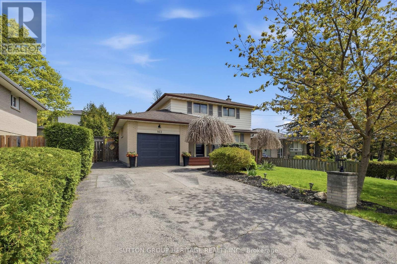 163 KEEWATIN STREET S, Oshawa, Ontario