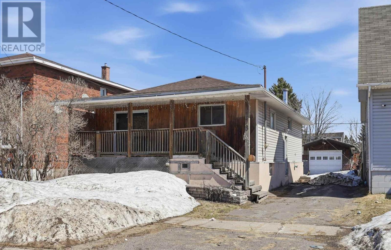 176 Glasgow Ave, Sault Ste. Marie, Ontario P6C 5G1 - Photo 1 - SM260716