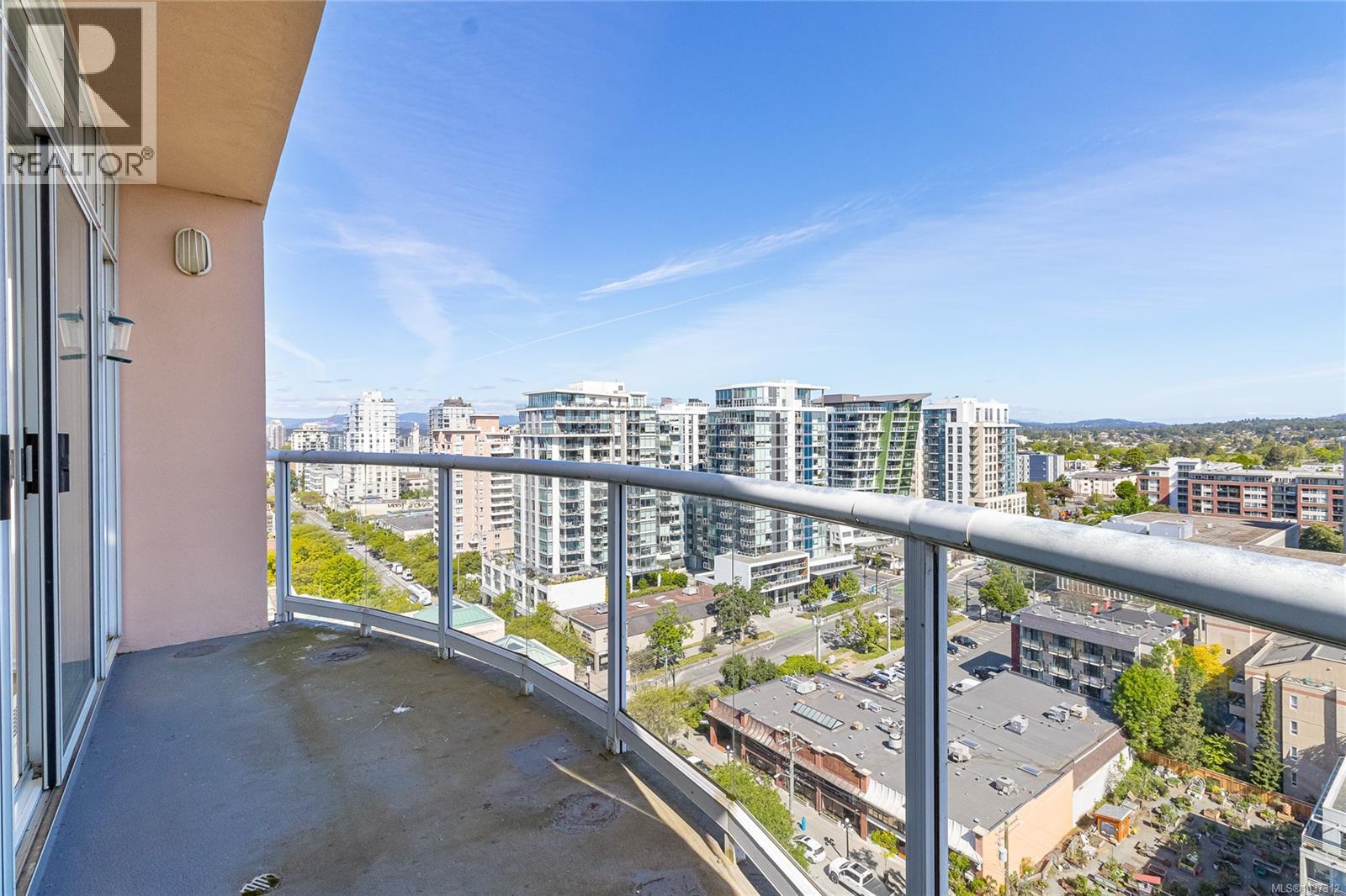 1702 1020 View St, Victoria, British Columbia  V8V 4Y4 - Photo 30 - 1037312