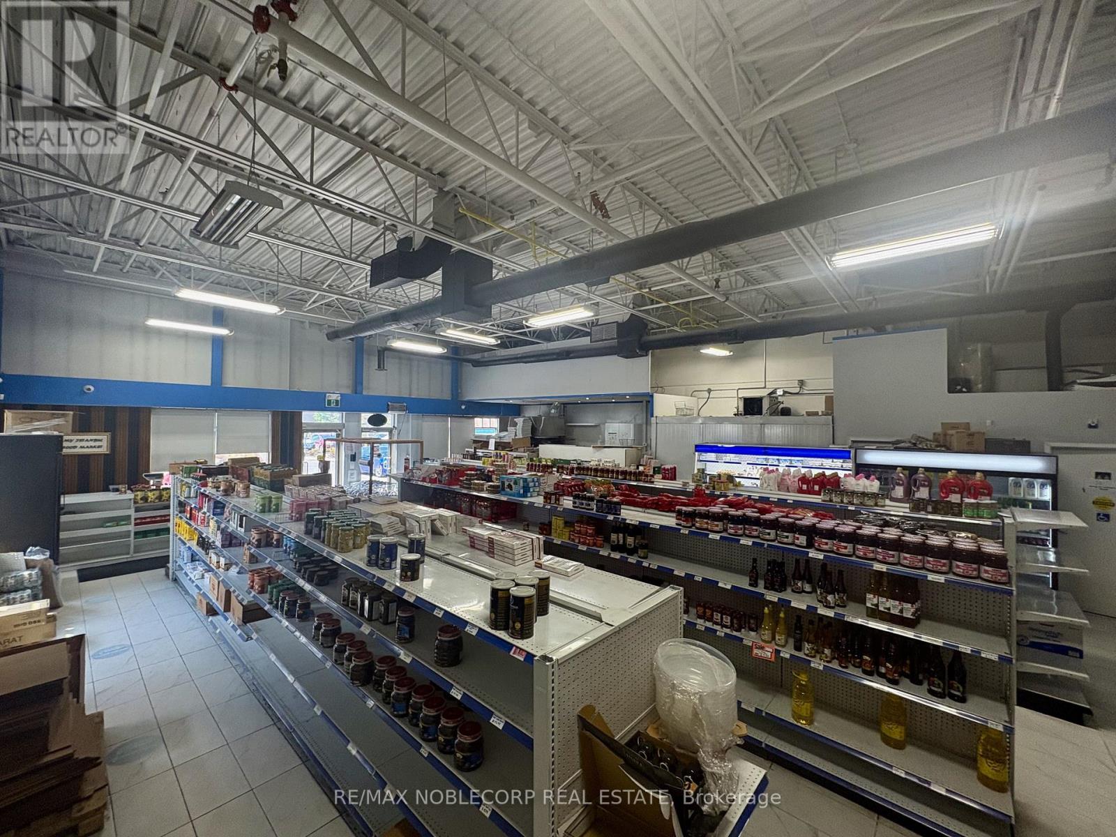 7-8 - 10501 Weston Road, Vaughan, Ontario L4H 4G8 - Photo 2 - N13145382