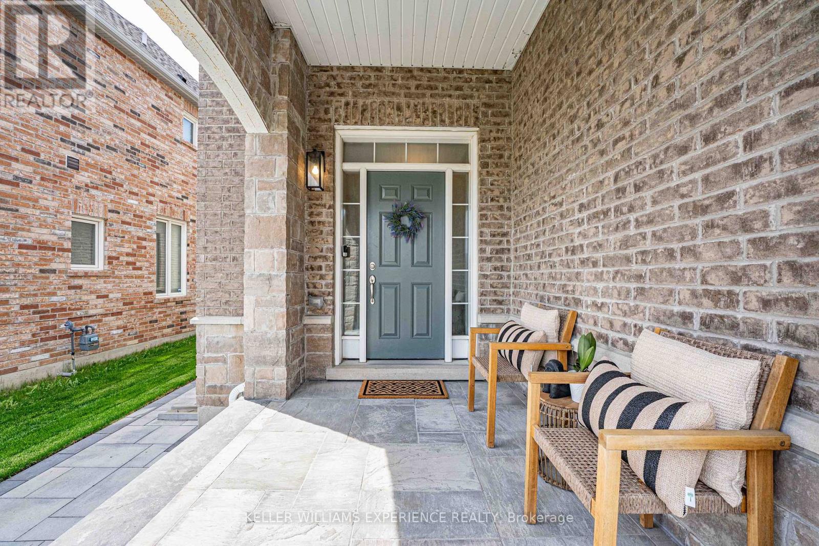 229 Blue Dasher Boulevard, Bradford West Gwillimbury, Ontario  L3Z 4H8 - Photo 7 - N13145466