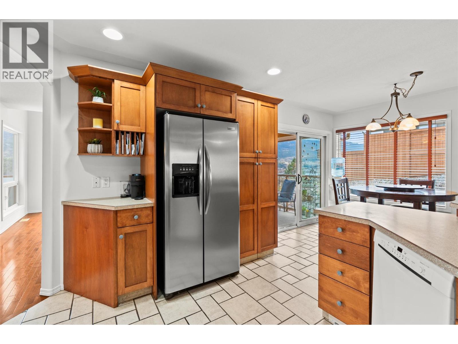 16864 Gatzke Road, Lake Country, British Columbia  V4V 2J1 - Photo 4 - 10374673