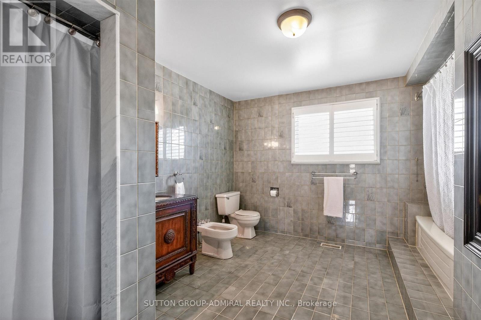 33 Triton Avenue, Vaughan, Ontario  L4L 6S4 - Photo 29 - N13145038