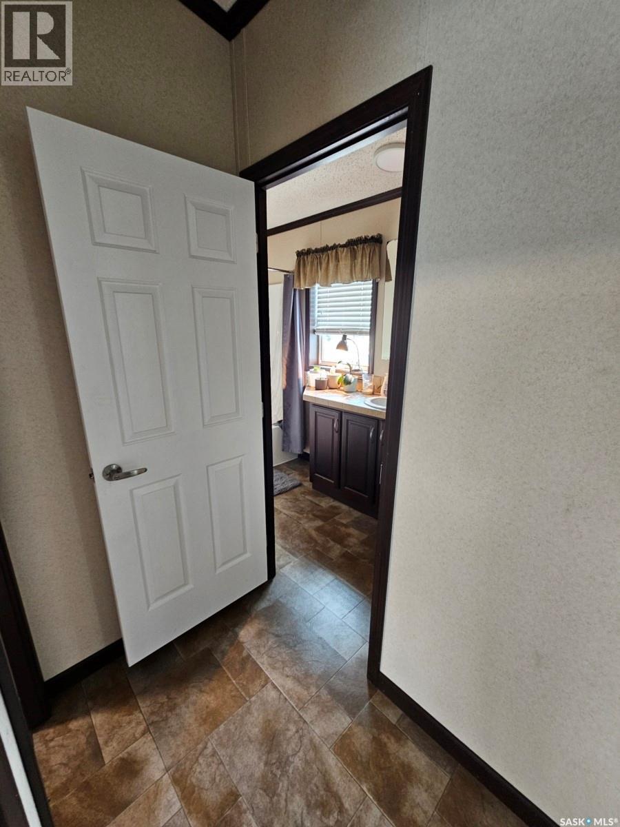 314 Brome Street, Yellow Grass, Saskatchewan  S0G 5J0 - Photo 11 - SK036397