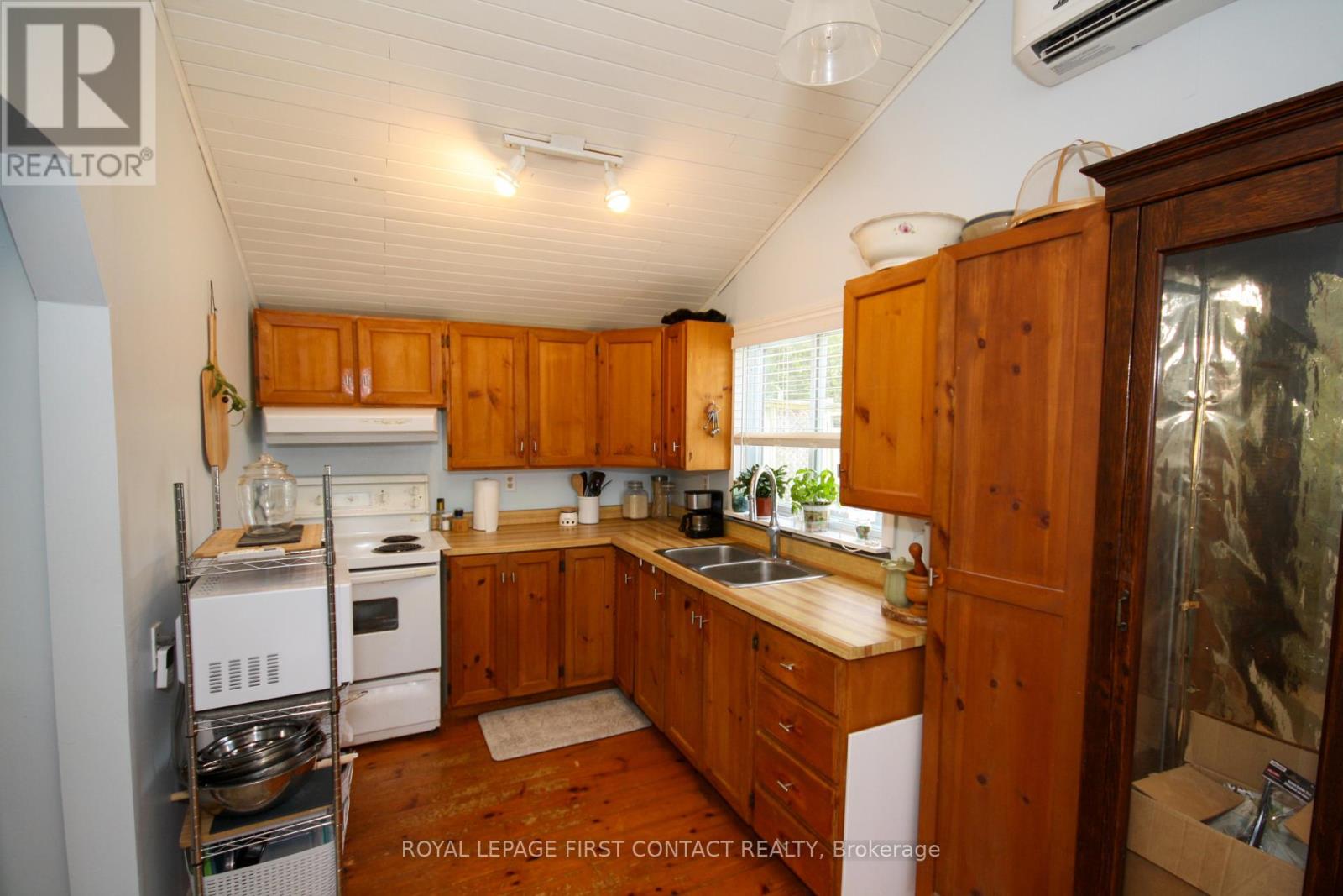 537 O'leary Lane, Tay, Ontario  L0K 2A0 - Photo 10 - S13145364
