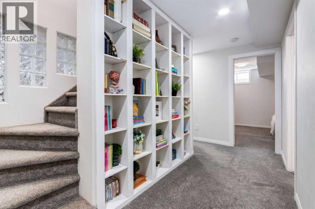 117 Straddock Terrace SW, Calgary, Alberta  T3H 2T4 - Photo 49 - A2309210