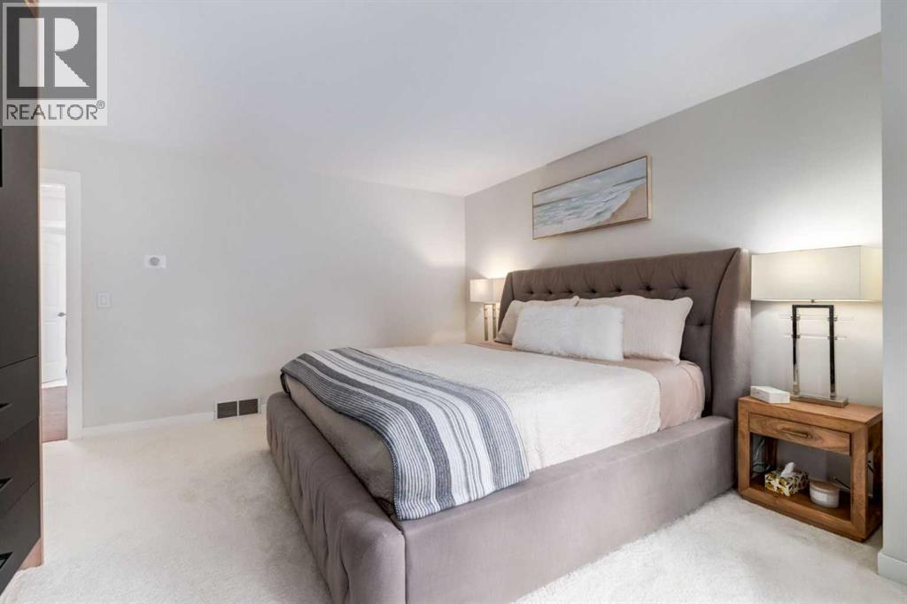 117 Straddock Terrace SW, Calgary, Alberta  T3H 2T4 - Photo 32 - A2309210