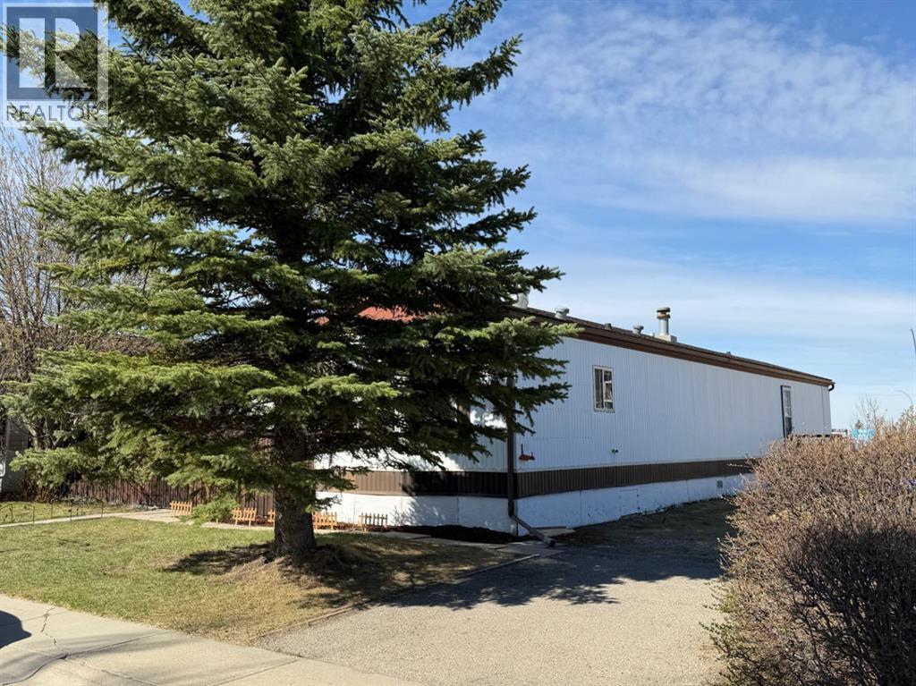 5302 Birch Road, Olds, Alberta  T4H 1M2 - Photo 2 - A2309388