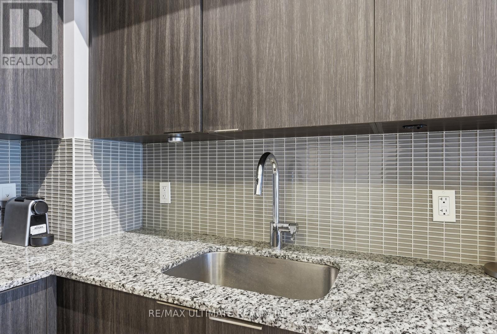 1414 - 30 Shore Breeze Drive, Toronto, Ontario  M8V 0J1 - Photo 4 - W13145120