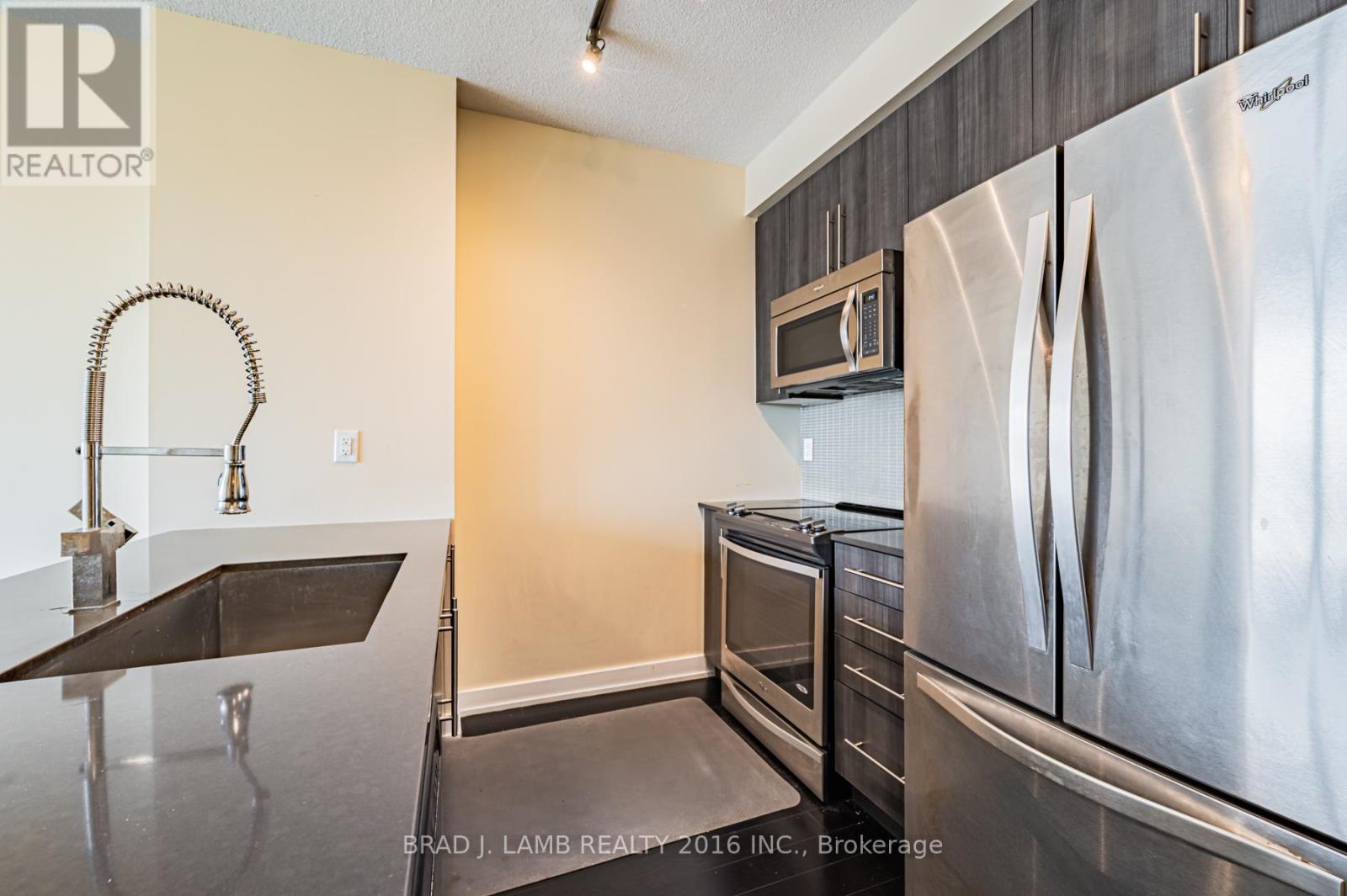 3906 - 4011 Brickstone Mews, Mississauga, Ontario L5B 0J7 - Photo 11 - W13145194