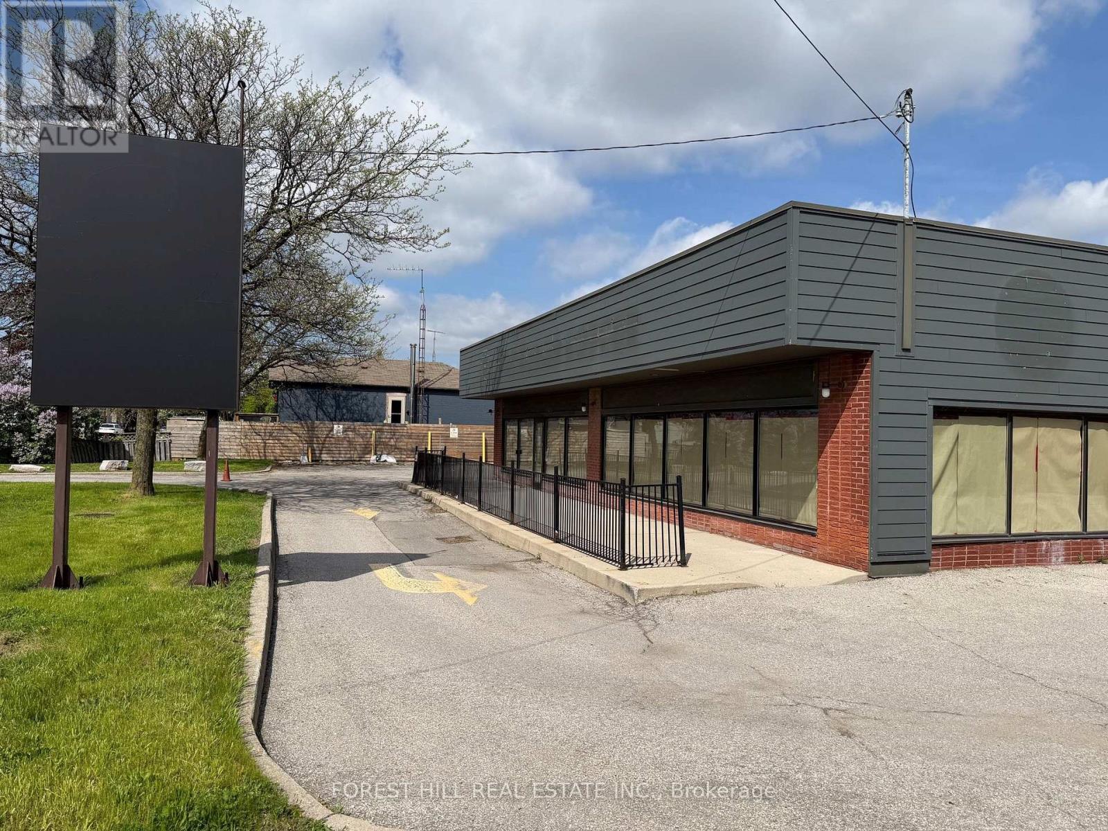 374 Evans Avenue, Toronto, Ontario M8Z 1K6 - Photo 6 - W13145274