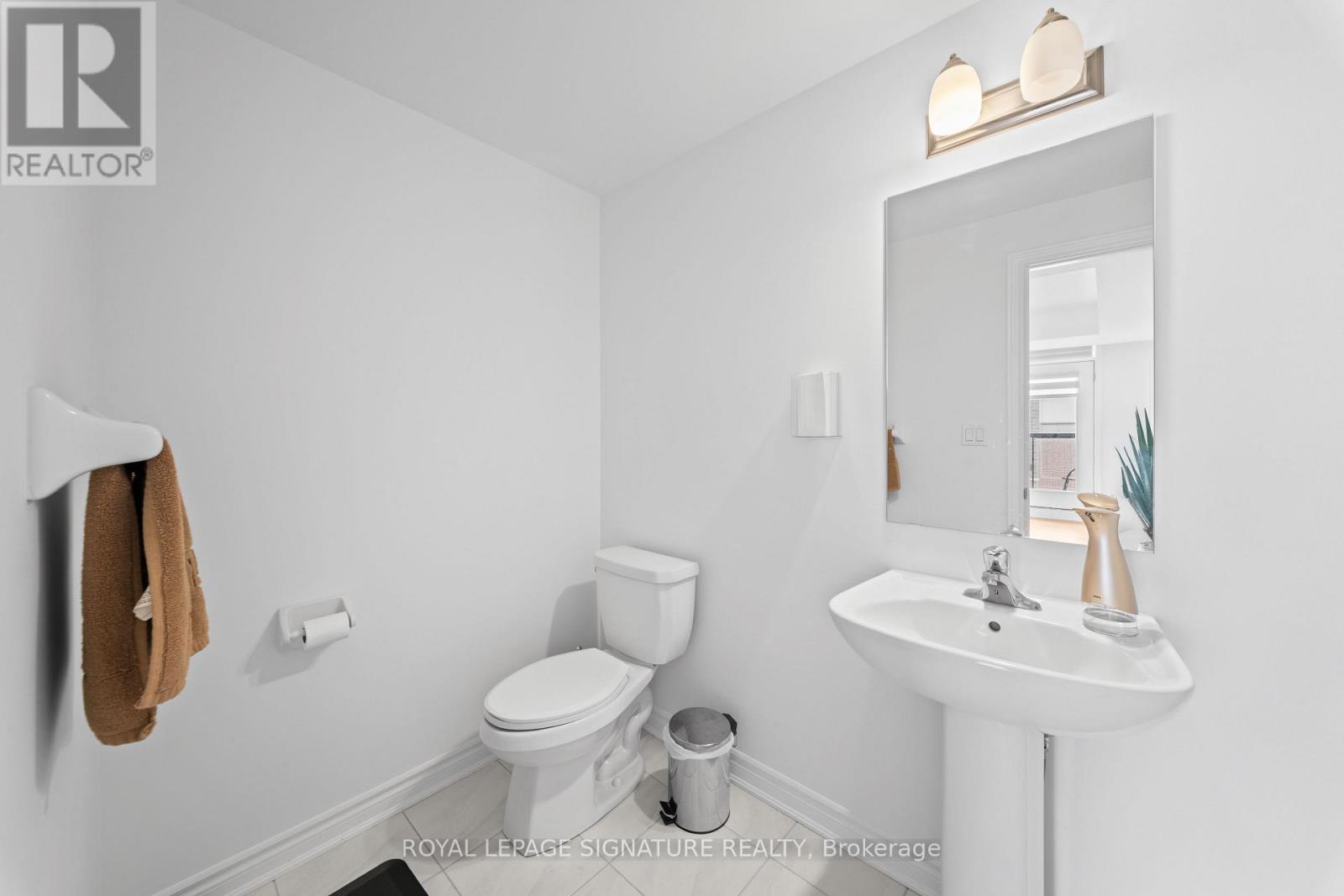 429 Dougall Avenue, Caledon, Ontario  L7C 4L5 - Photo 29 - W13145314